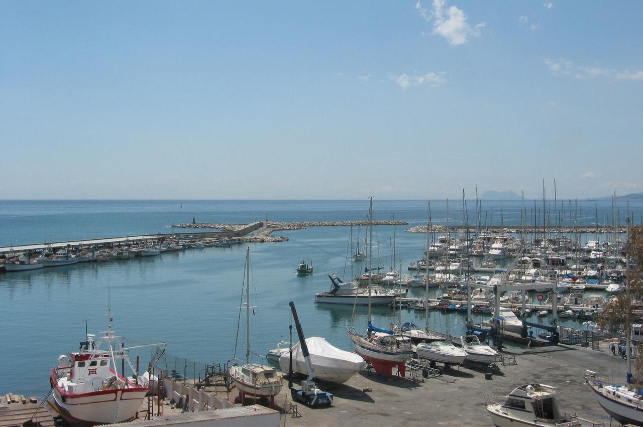 Apartament Fragata Estepona Zewnętrze zdjęcie